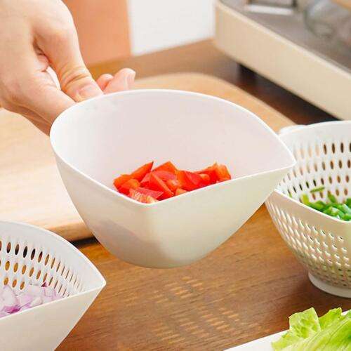 Multi-Purpose Kitchen Colander Set for Straining, Washing, and Serving.