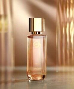 Captivating Essence: Oriflame GIORDANI GOLD Good as Gold Woman Eau de Parfum, A Fragrant Majesty