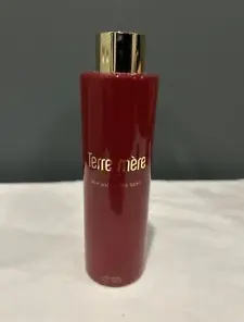 Revitalizing Anti-Aging Toner: Terre Mere's Aloe and Tea Tree Essence