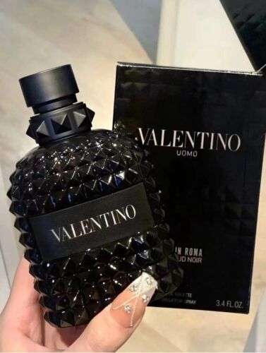 VALENTINO UOMO BORN IN ROMA ROCKSTUD NOIR: Strikingly Masculine, Intense Fragrance for Men